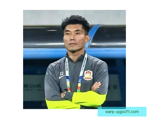 郑智荣膺2013年亚洲足球先生书写中国队长闪耀亚洲足坛传奇时刻 郑智荣膺2013年亚洲足球先生书写中国队长闪耀亚洲足坛传奇时刻